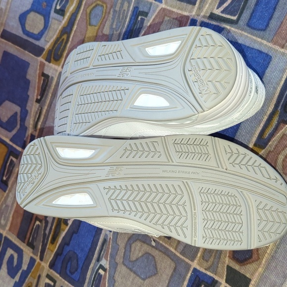 Women's New Balance Sneakers - Picture 3 of 7